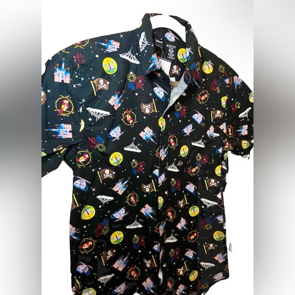 Disney Her Universe Park Icons Black Button Down AOP Shirt Size XS Disney Parks - Picture 3 of 5